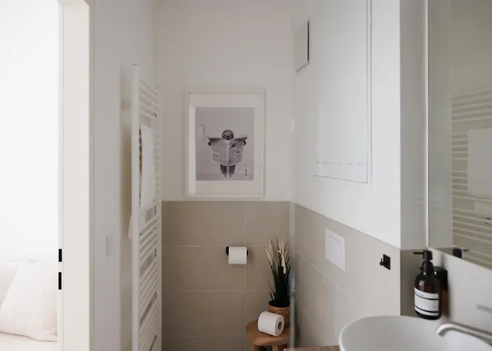 Courtyard Suite, 10 Min To Center, Terrace Apartamento
