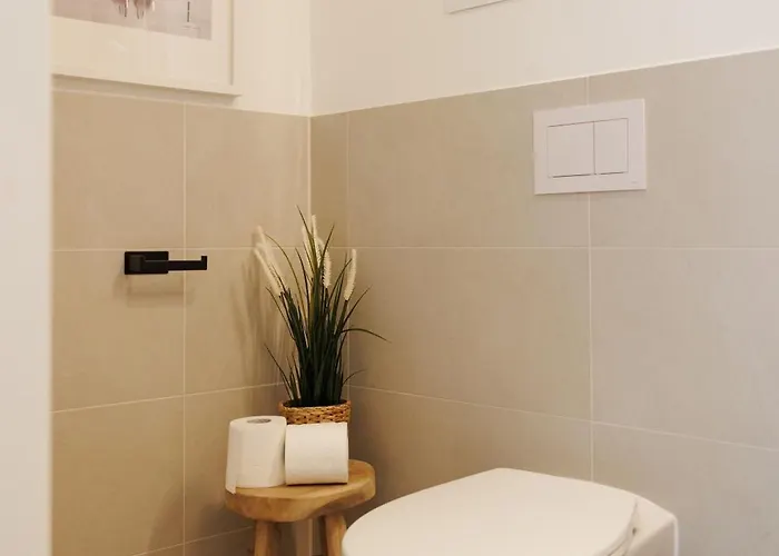 Courtyard Suite, 10 Min To Center, Terrace *